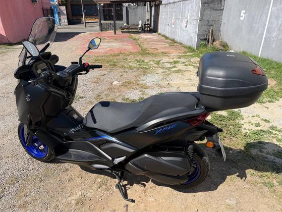 YAMAHA XMAX 300 CONNECTED ABS YAMAHA XMAX 300 CONNECTED ABS